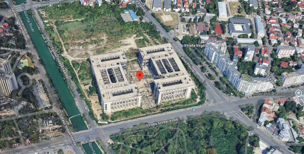 Ruina Casei Radio, pe „coridorul verde” din București. Reacția dură a OAR