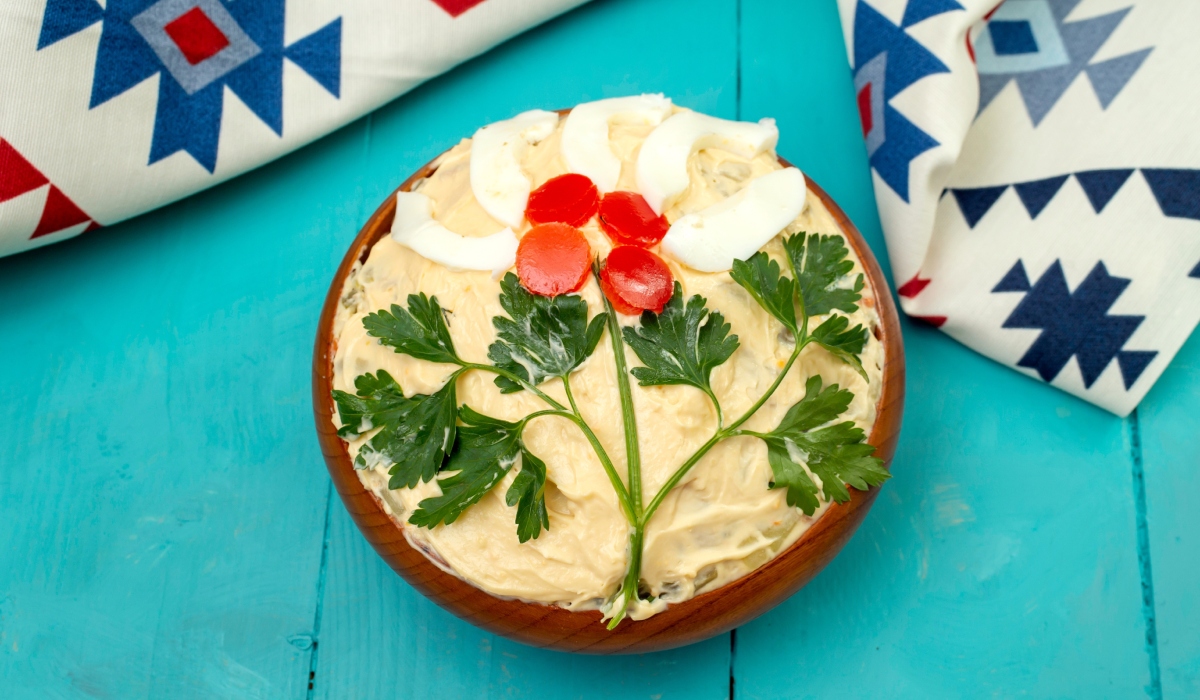 Cât rezistă salata boeuf la frigider? Când expiră, pericolul pentru sănătate