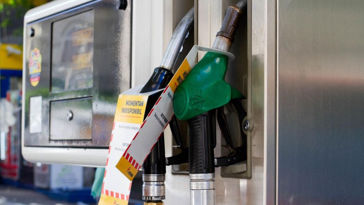 Cât va costa benzina? Anunțul ministrului Energiei despre prețuri!