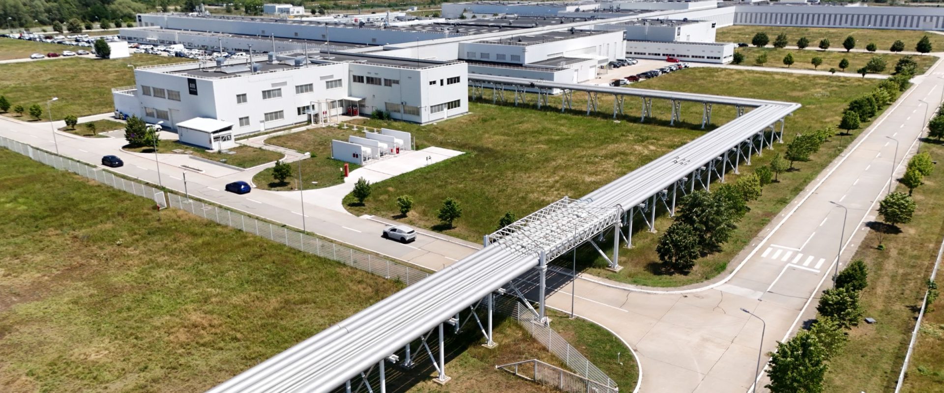 Concedieri masive la Renault: Angajați din România, pe lista neagră?