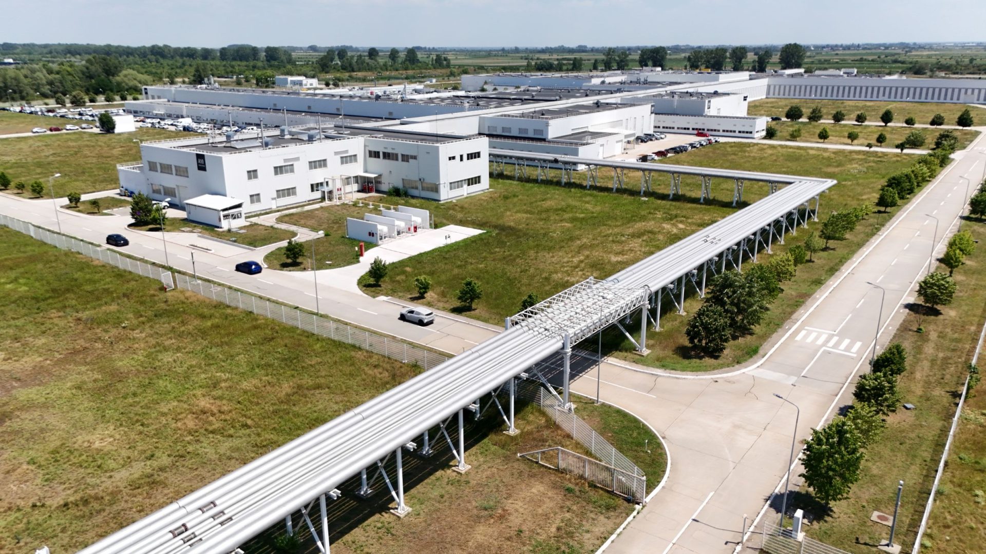 Concedieri masive la Renault: Angajați din România, pe lista neagră?