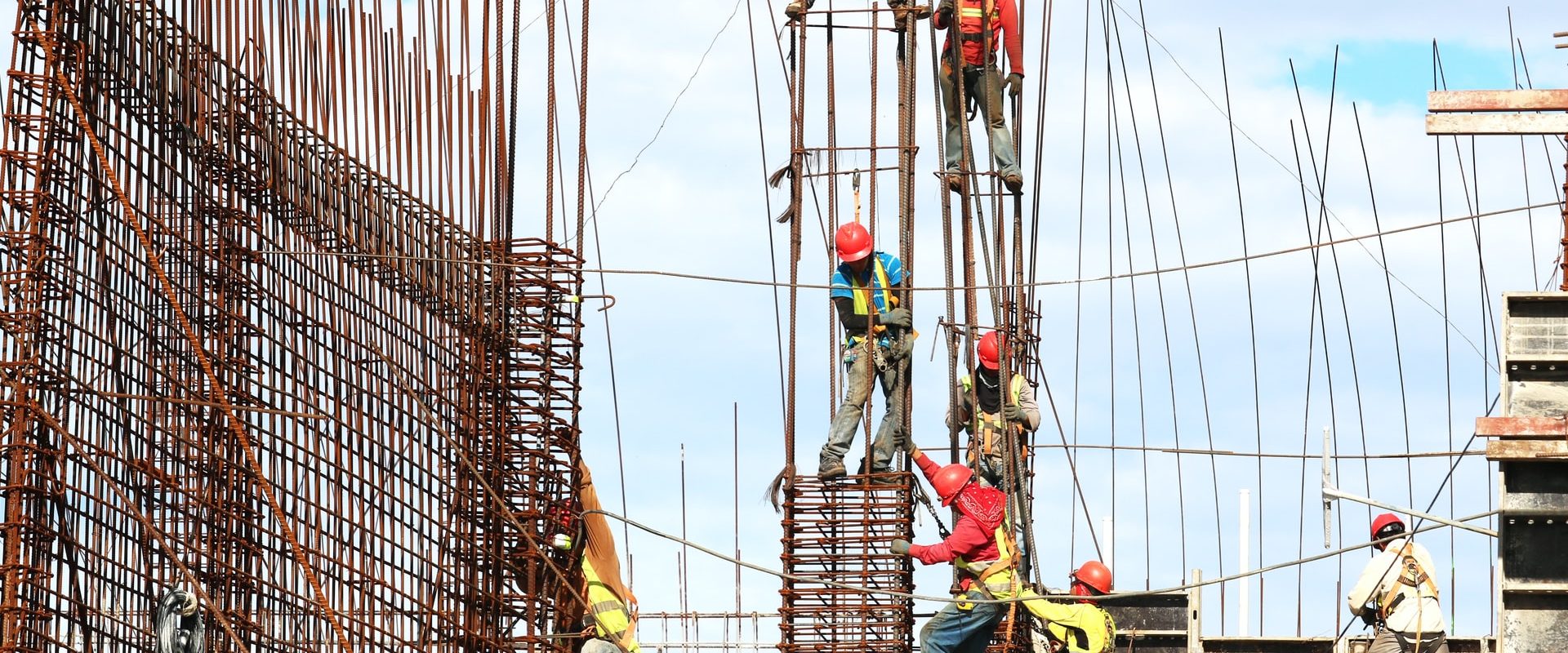 Creștere spectaculoasă în construcții: A crescut volumul lucrărilor