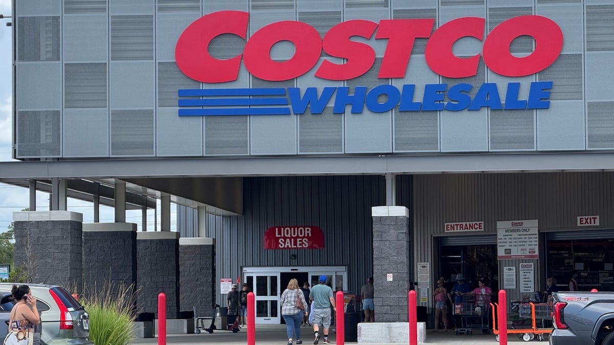 Costco deschis de Paște 2026? Ce trebuie să știi înainte să faci cumpărături