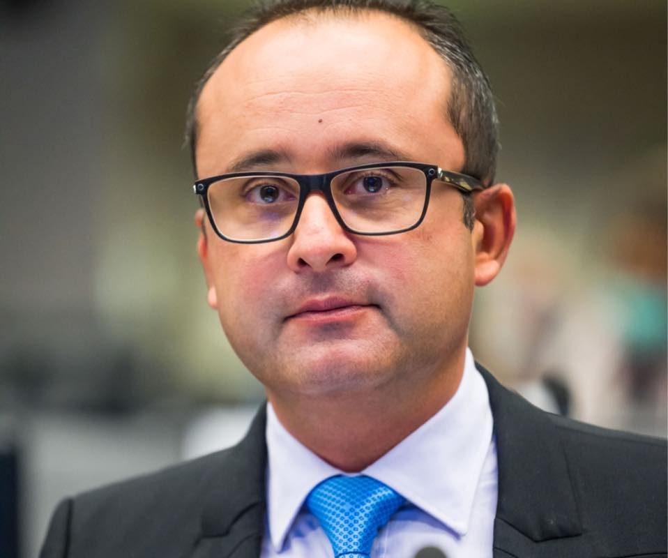 Romgaz, aproape de preluarea Azomureș. Oferta, pe masa acționarilor, spune secretarul de stat