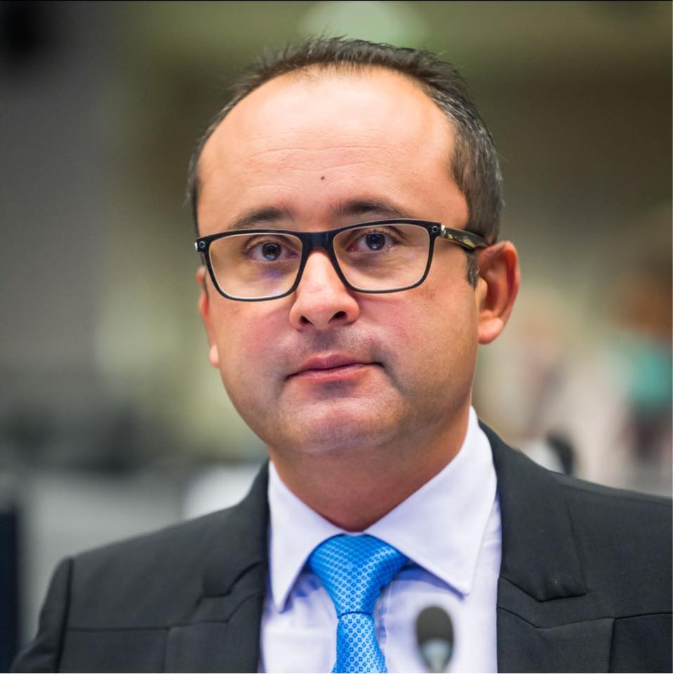 Romgaz, aproape de preluarea Azomureș. Oferta, pe masa acționarilor, spune secretarul de stat