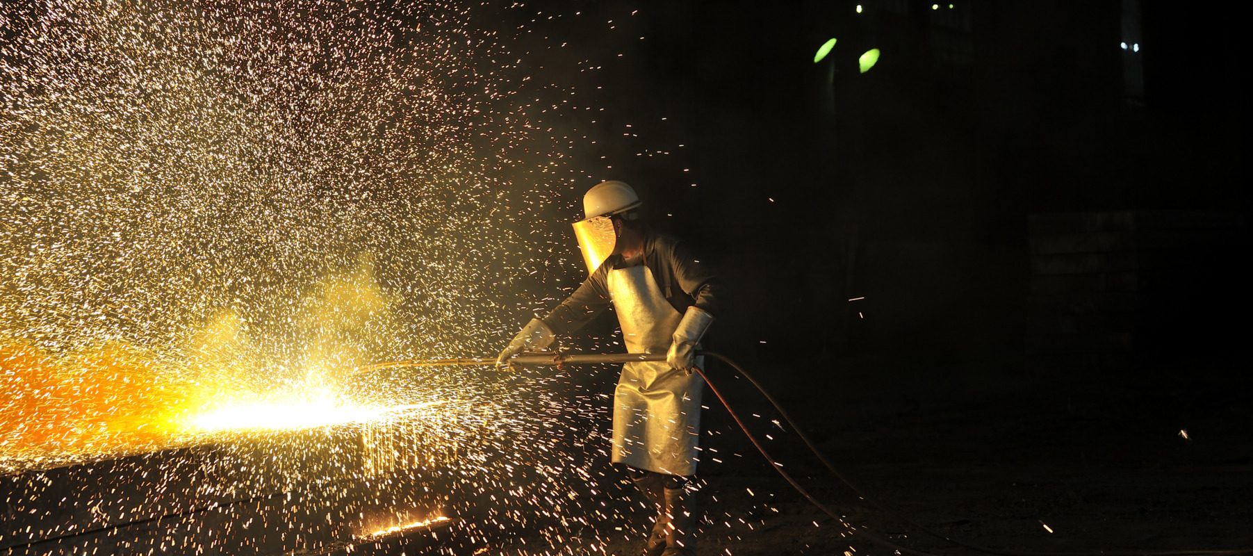 UE lovește dur oțelul chinezesc: Taxe vamale dublate pentru protejarea industriei