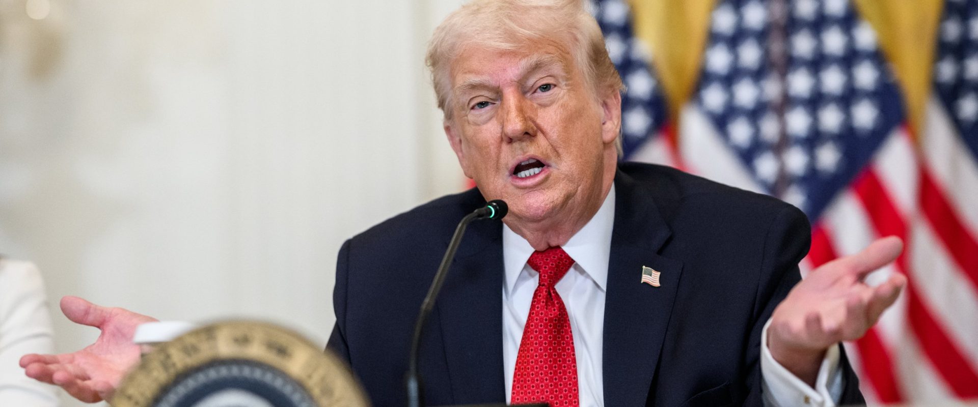 Trump, furios pe Iran: „Deschideți strâmtoarea sau veți trăi în iad”