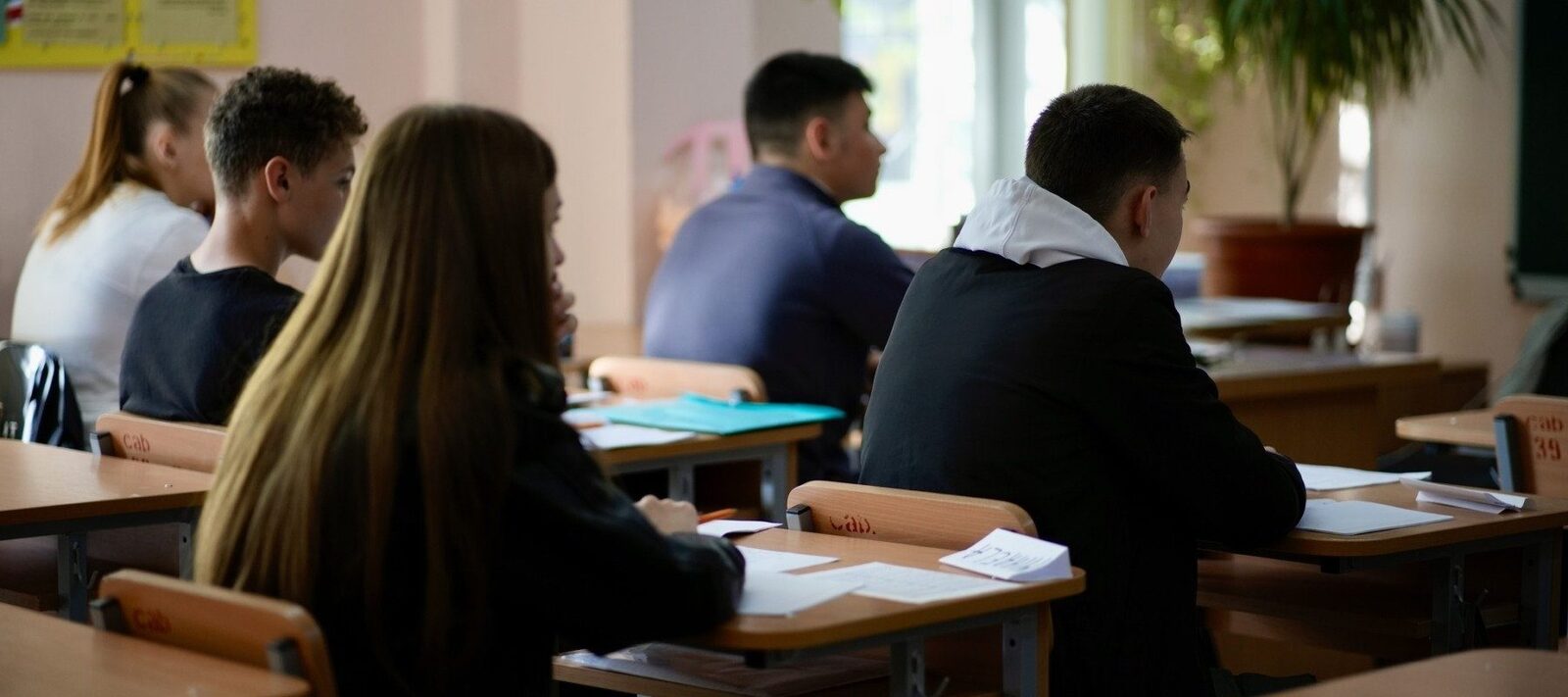 Educația sexuală, opțională în școlile poloneze: Decizie controversată