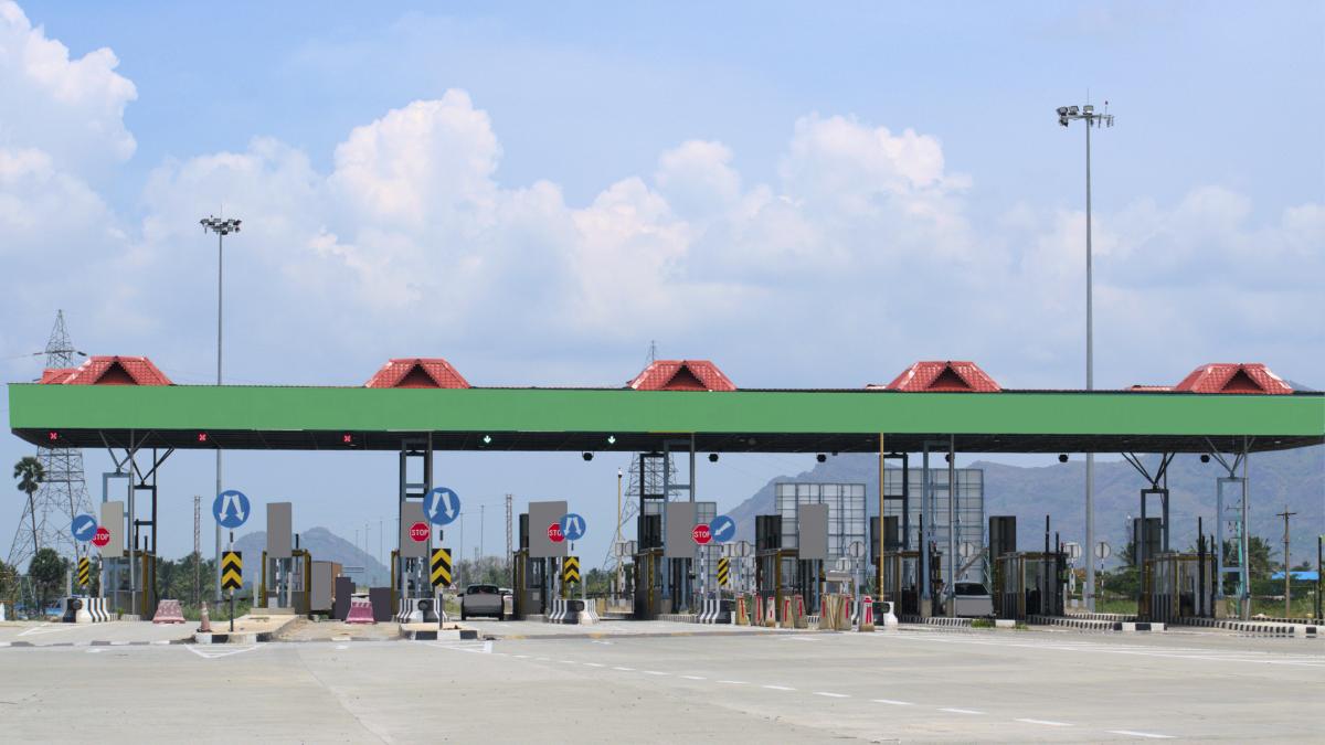 Escrocherie pe autostradă: Au strâns 700.000 de euro cu o stație falsă în India