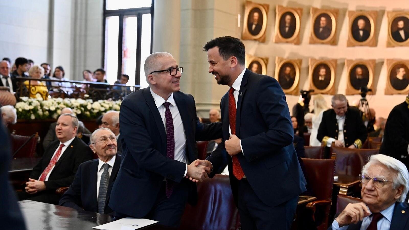 Marinescu, ministru cu plagiat, discurs la Academie: „Perioadă tulburată”