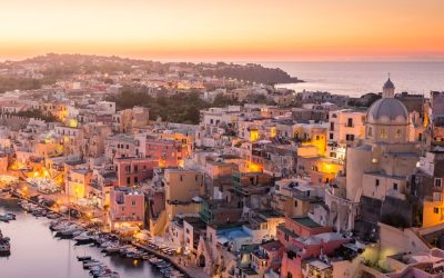 Alternative la Coasta Amalfi: Unde să te bucuri de peisaje, dar cu buzunarul mai relaxat