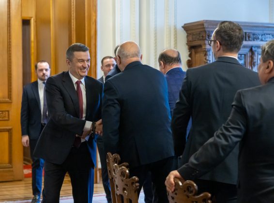 Grindeanu, la consultări: PSD vrea guvern Rapid. Sindicatele susțin noua viziune economică