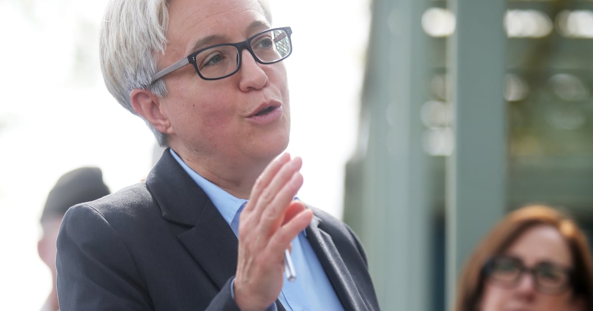 Kotek dă foc la orele de curs: Scandal la Portland din cauza ordinului