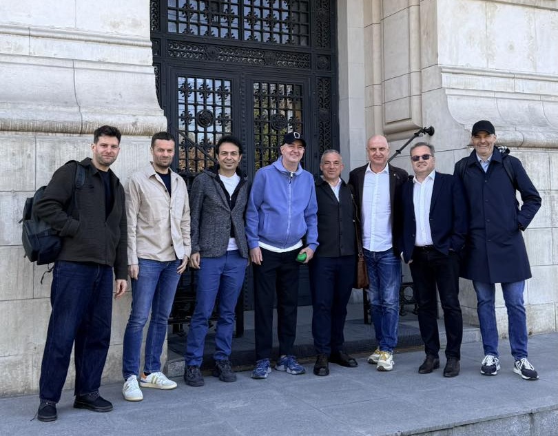 Dragoș Petrescu și Radu Savopol, la discuții cu primarul Ciucu despre terase