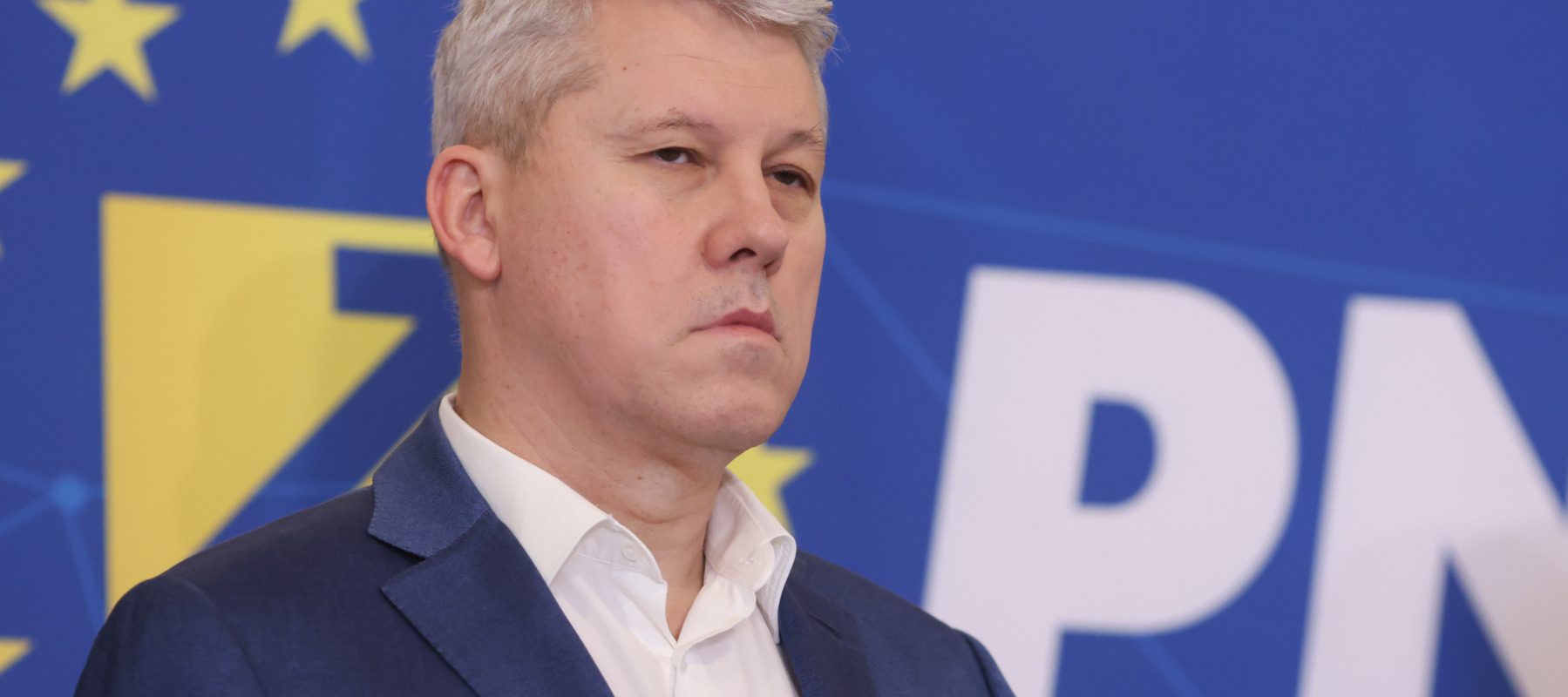 Predoiu exclude preluarea funcției de premier: „Nu ies din decizia de partid”