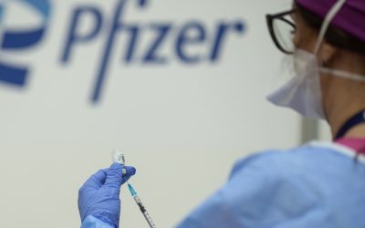 Plan pentru Românii vaccinați cu Pfizer: 1.200 euro/lună până la pensie