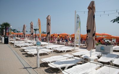 Șezlonguri ilegale pe plajă, eradicare: Ministrul ia măsuri urgente
