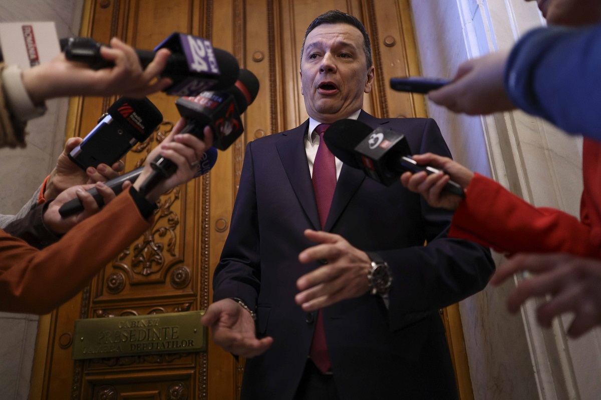 Grindeanu, replică acidă: „Dacă vă dă afară Radio România, e reformă?”