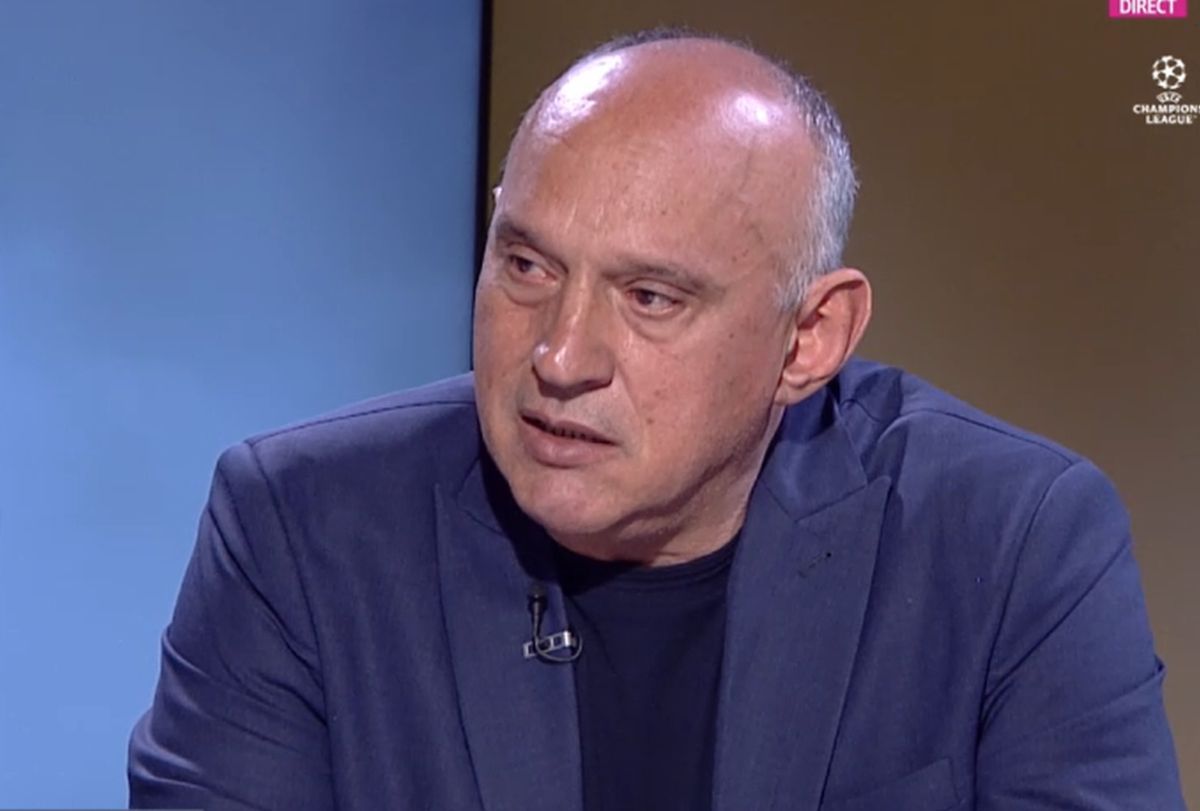 Îi sorbeam cuvintele lui Mircea Lucescu. Așa am înțeles totul despre fotbal