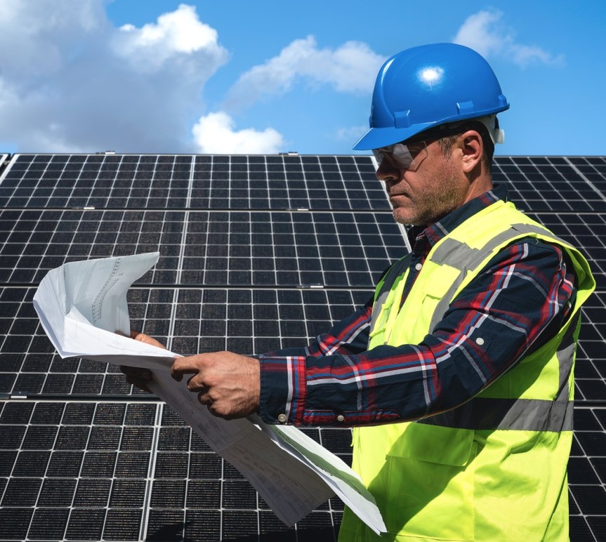 PPC Energie, serviciu nou pentru companii: Mentenanța panourilor solare