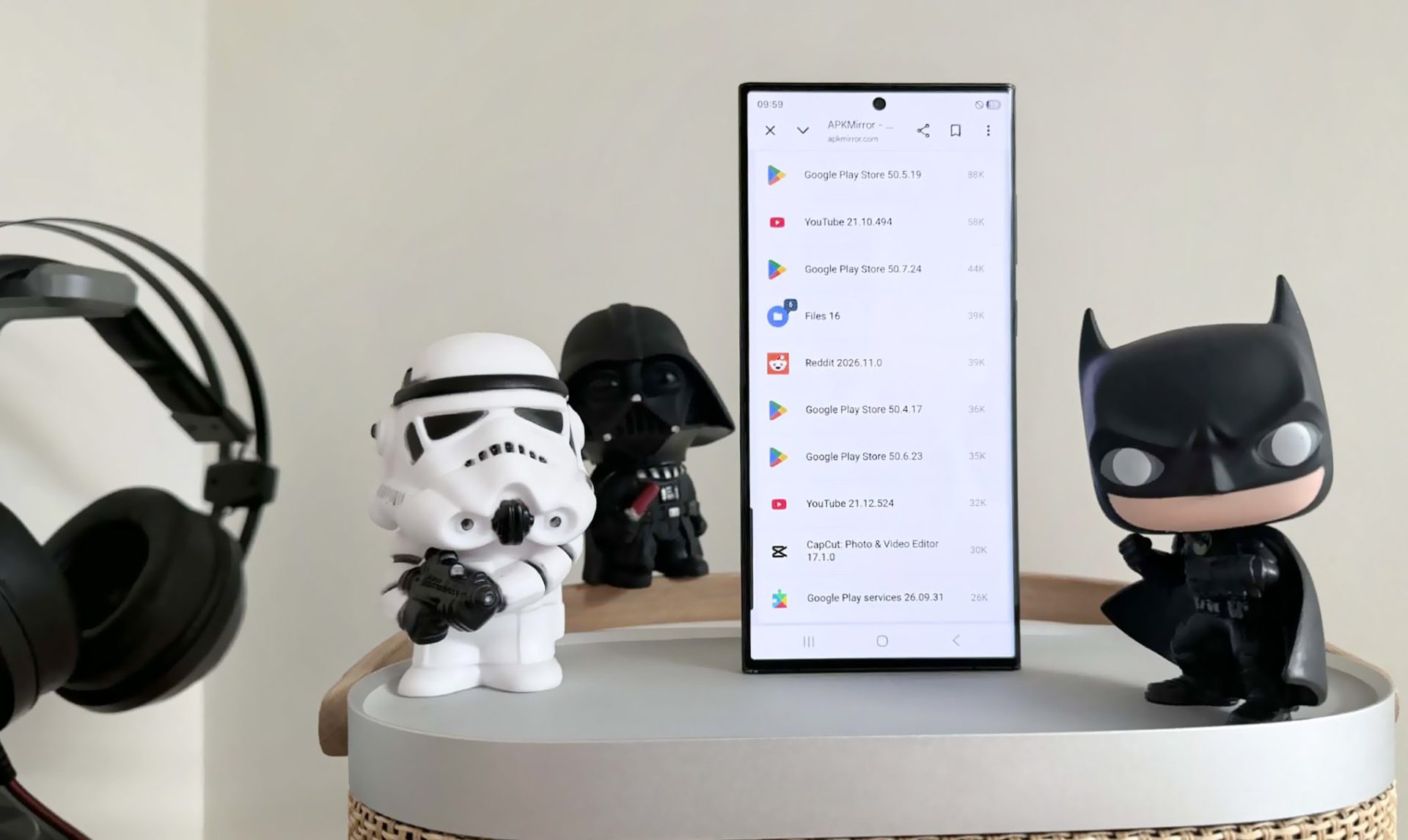 Aplicații pe mobil: Cum le instalezi sigur, pe android și iphone, în afara magazinelor