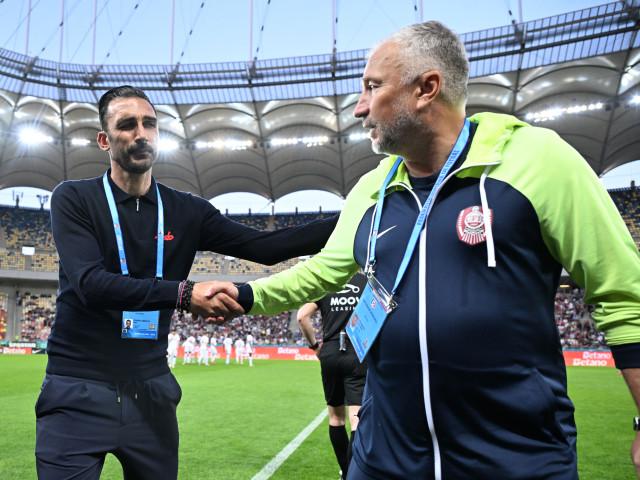 Doar 5 antrenori au rezistat în SuperLiga! Cine scapă de schimbări?