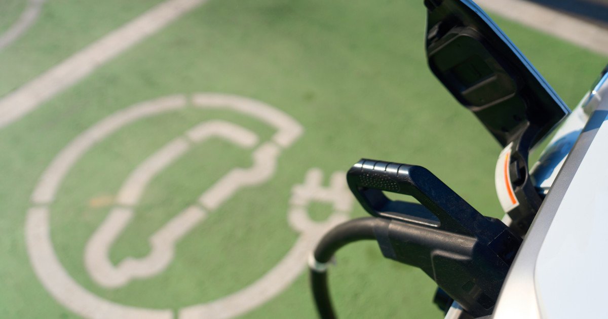 Ministrul Transporturilor, contracte cu SRI, STS și SPP pentru electrice