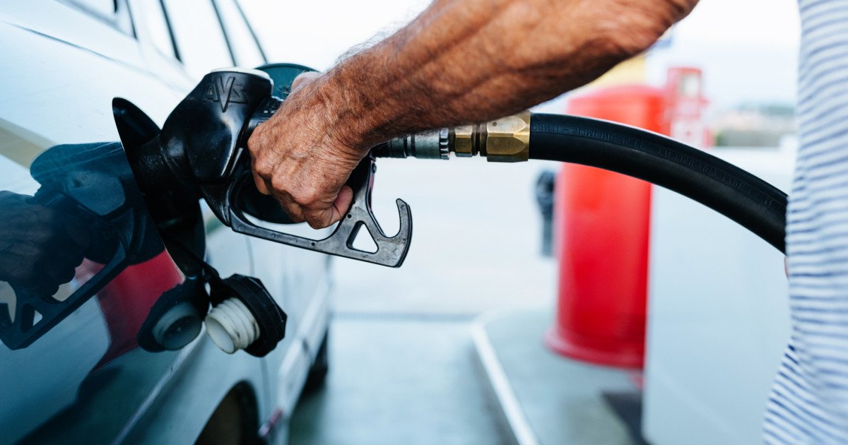 Benzina se scumpește: Ionuț dumitru, despre „iluzia” prețurilor mai mici