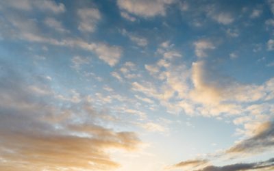 Vreme de primăvară în București, dar atenție la vânt în Caraș-Severin