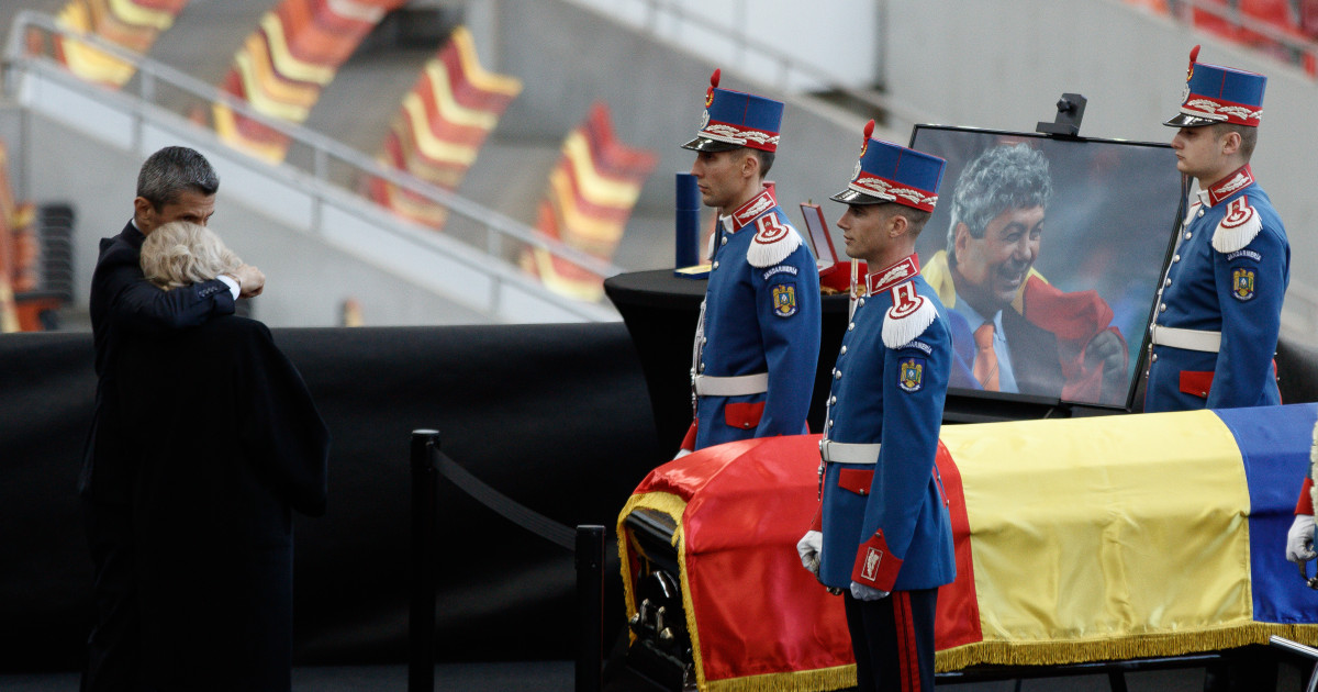 De ce a lipsit Nicușor Dan de la catafalcul lui Mircea Lucescu