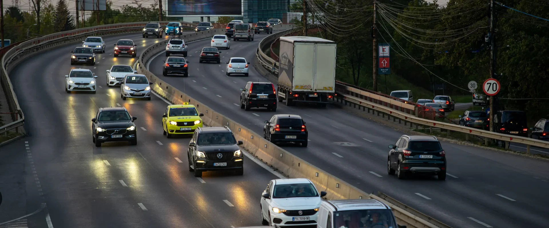 Taxe auto obligatorii: Plătești la înmatriculare, indiferent de mașină