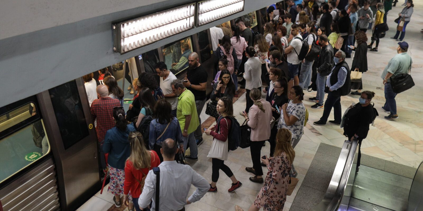 Biletul de metrou, 7 lei! Ministrul semnează scumpirea, apoi demisia