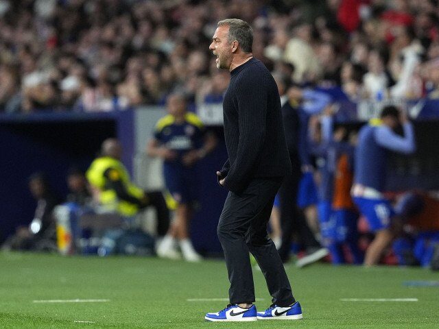 Flick, furios după Atletico: „Incredibil! Care-i rostul? E inadmisibil!”