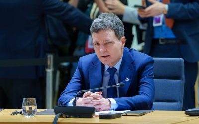 Nicuşor Dan, felicitări pentru Peter Magyar după alegerile din Ungaria