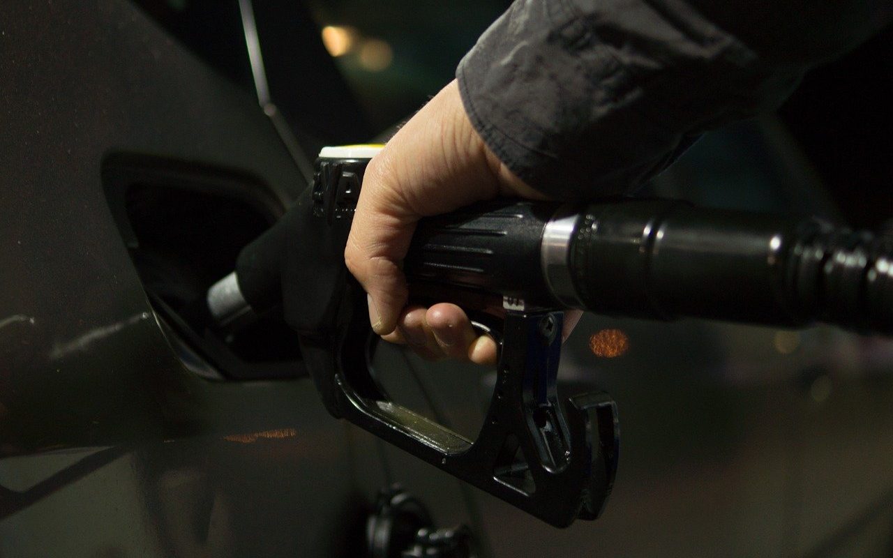 Nicuşor Dan, optimist: Găseşte ieftinirea la carburanţi până joi