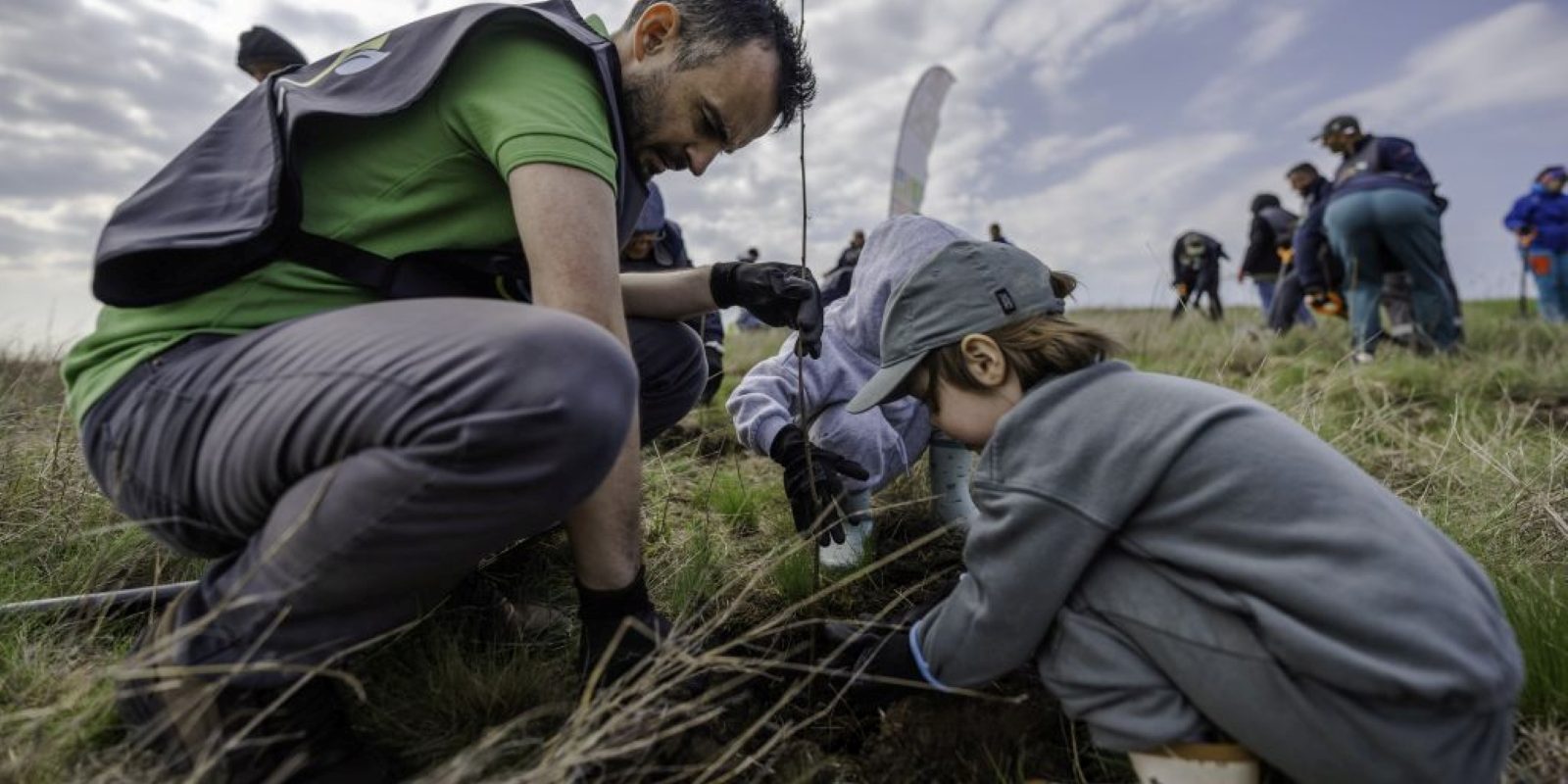 Oscar Downstream și Pădurea Copiilor, extindere majoră la Sinești: 15.000 de puieți și 3 hectare