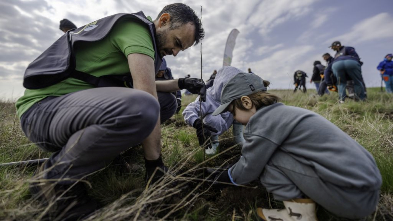 Oscar Downstream și Pădurea Copiilor, extindere majoră la Sinești: 15.000 de puieți și 3 hectare