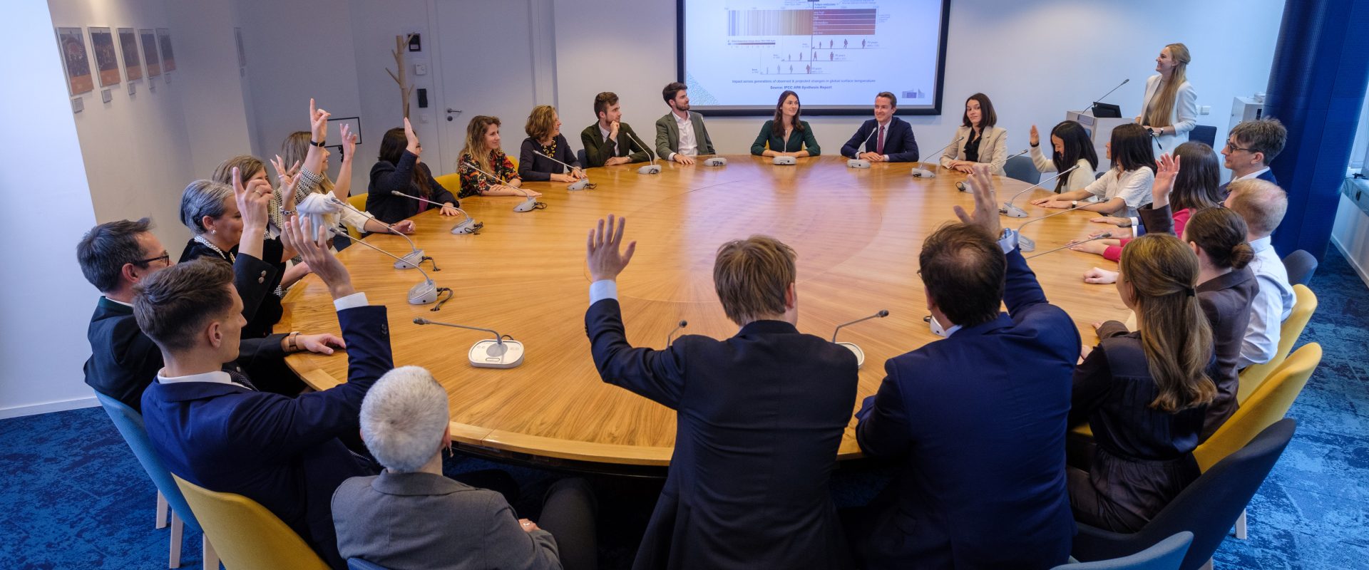 Comisia Europeană, plan de ajutor: Bani pentru sectoarele afectate de conflictul din Orientul Mijlociu