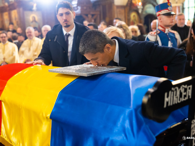 Răzvan Lucescu, discurs cutremurător la înmormântarea lui Mircea Lucescu