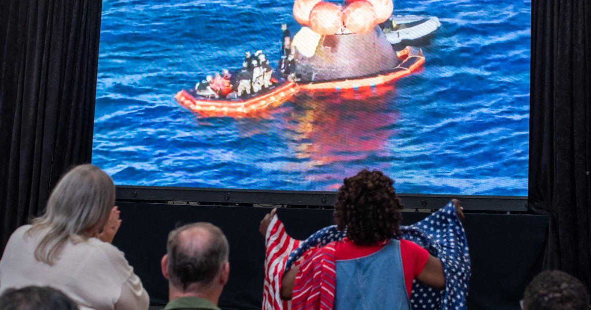 Marte, ținta lui Donald Trump după aselenizare: „Următorul pas!”