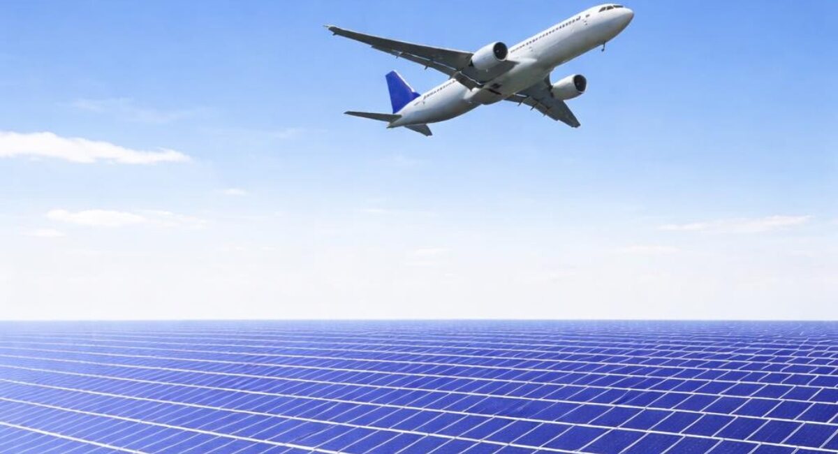 Peste 200.000 de euro pentru panouri fotovoltaice la Aeroportul Otopeni