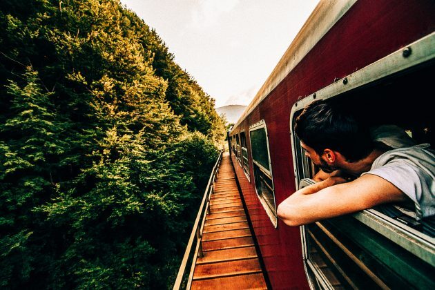Ing și Allianz-Țiriac lansează o asigurare de călătorie pentru grupuri de turiști