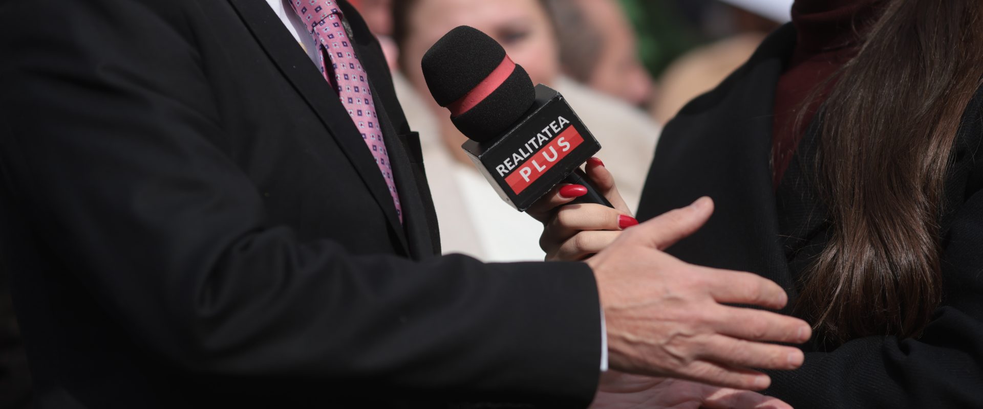 BREAKING Realitatea Plus își poate continua emisia. Curtea de Apel București a suspendat decizia CNA