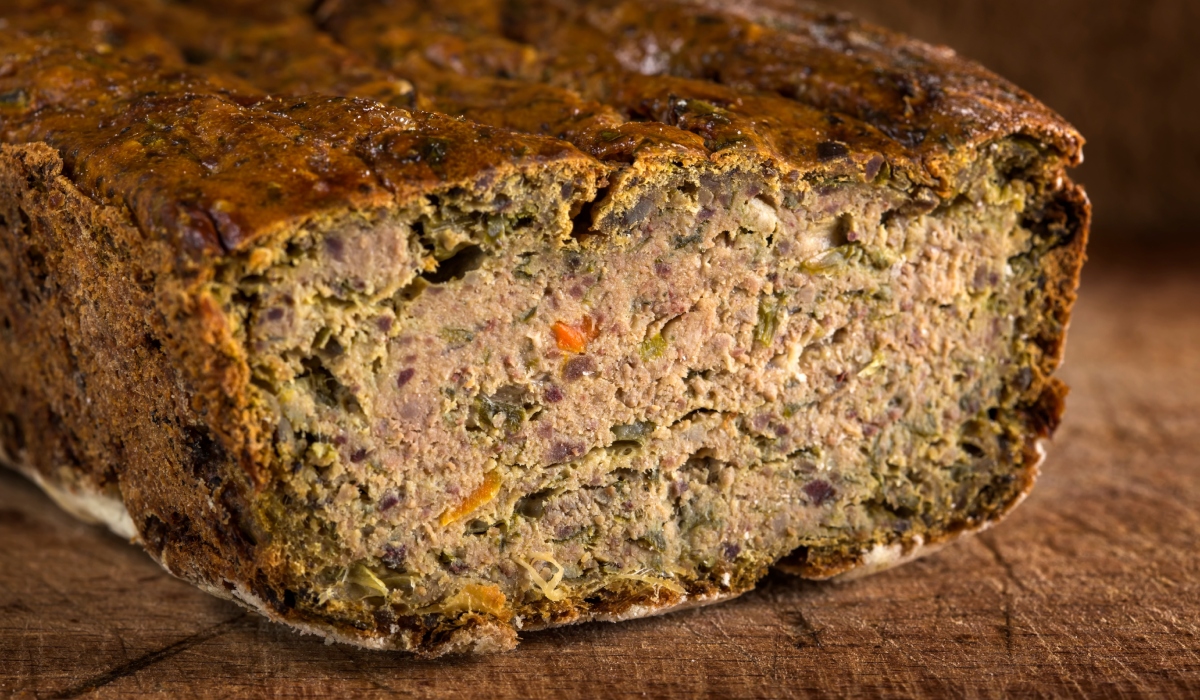 Drobul de ciuperci, spanac și leurdă: O rețetă savuroasă, fără carne