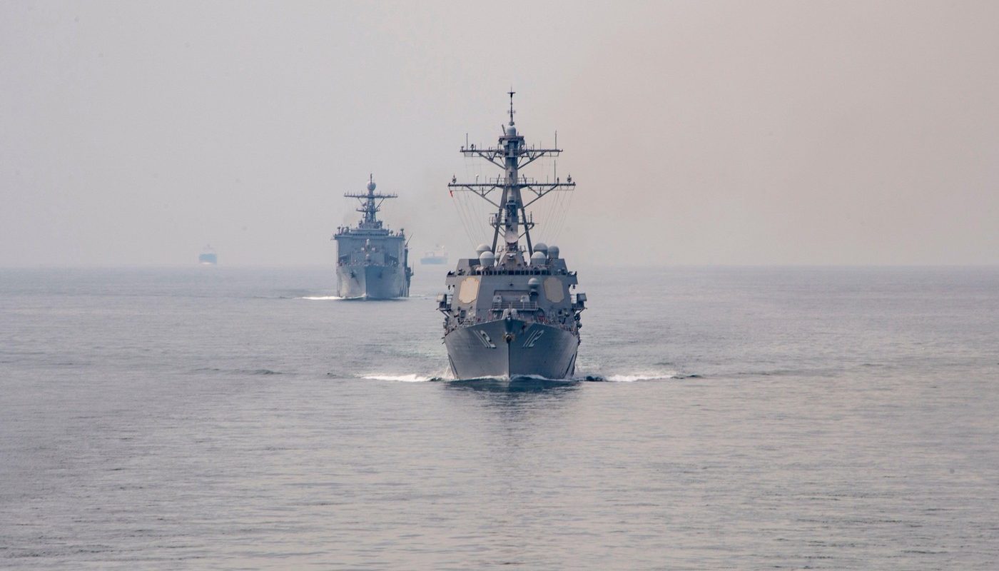 SUA anunță lansarea unei operațiuni de deminare a Strâmtorii Ormuz. Două distrugătoare americane au intrat în Golf