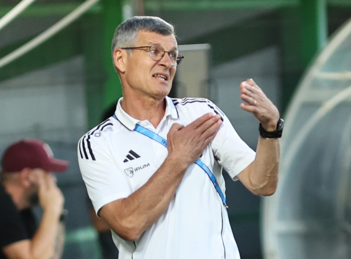 Sabău, antrenor din vară: Unde va pregăti echipa în SuperLiga?