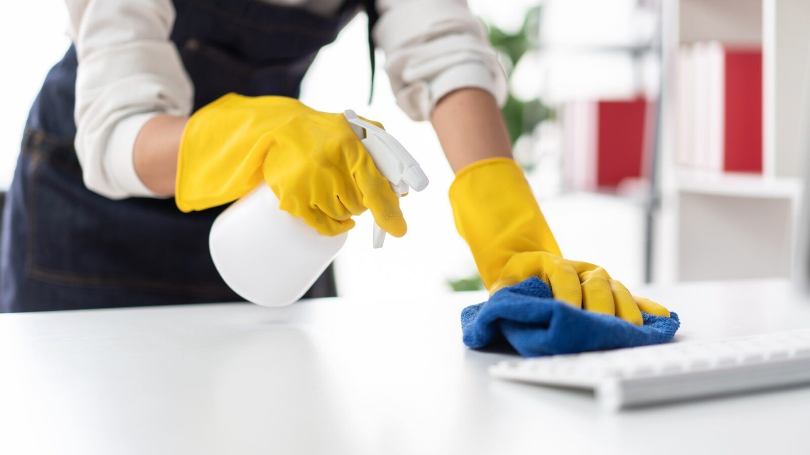 Curățenie-record în România: Cererea pentru servicii, cu 57% mai mare