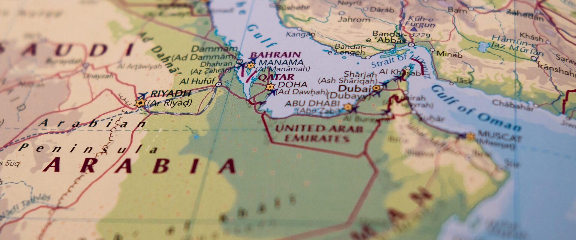 Iranul deschide Strâmtoarea Ormuz: Navele pot trece prin Oman