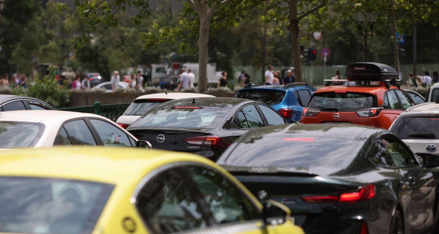 Românii au asigurat mai multe mașini în 2025, deși CASCO s-a scumpit