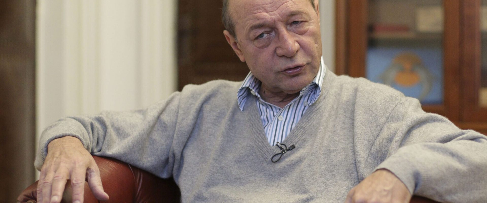 Băsescu arată vinovatul pentru datoria la Pfizer: „El n-a vrut negocieri”